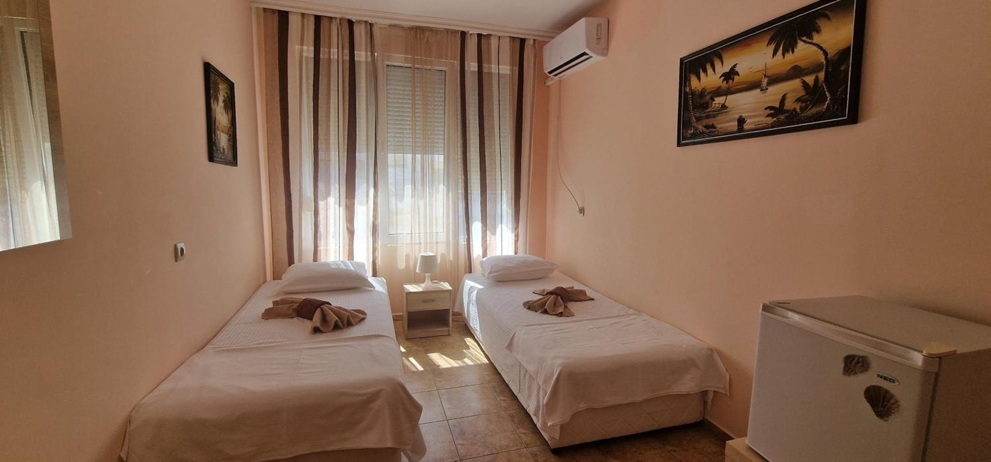 Guest House Maggy Sozopol Bagian luar foto