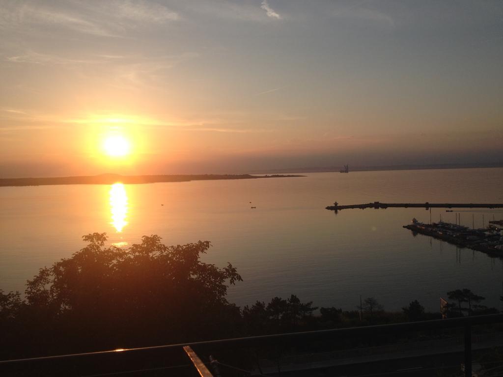 Guest House Maggy Sozopol Ruang foto
