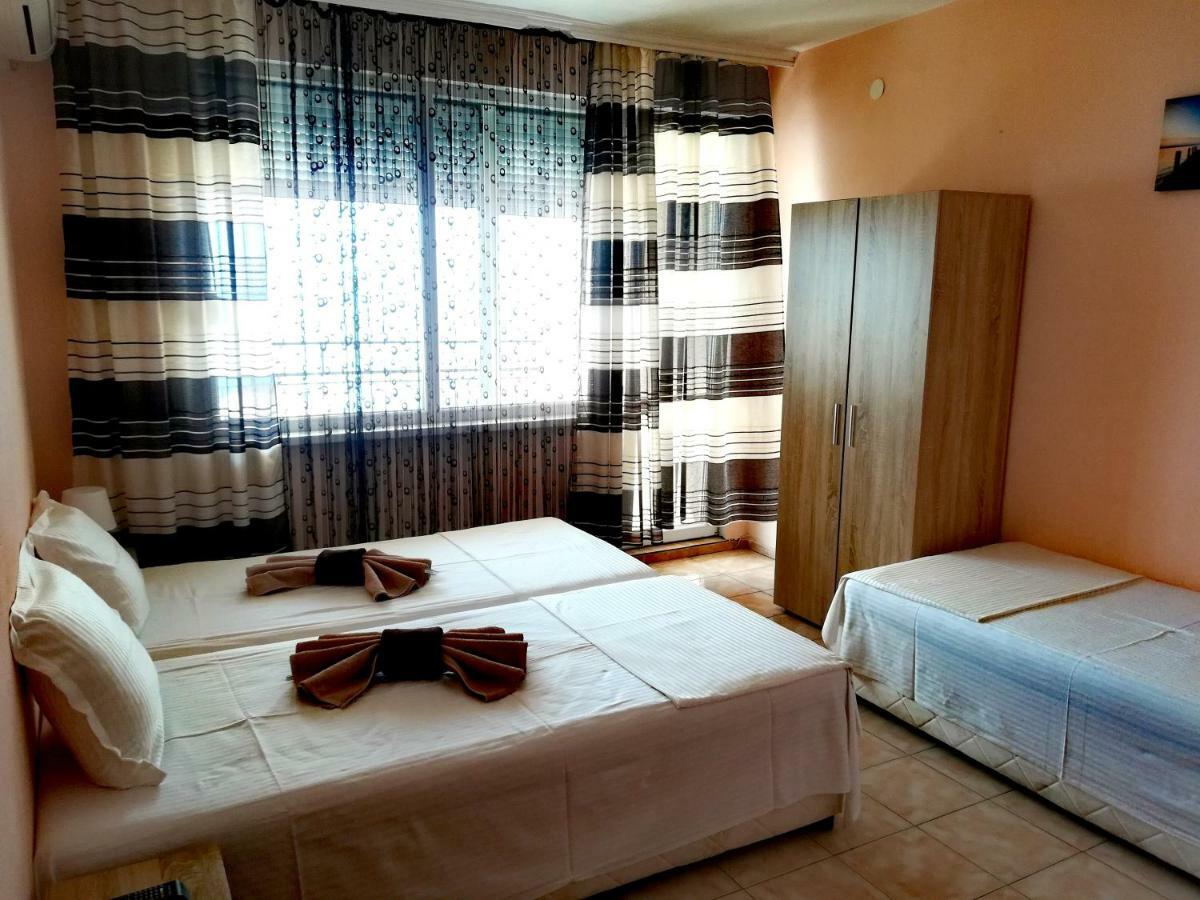 Guest House Maggy Sozopol Bagian luar foto